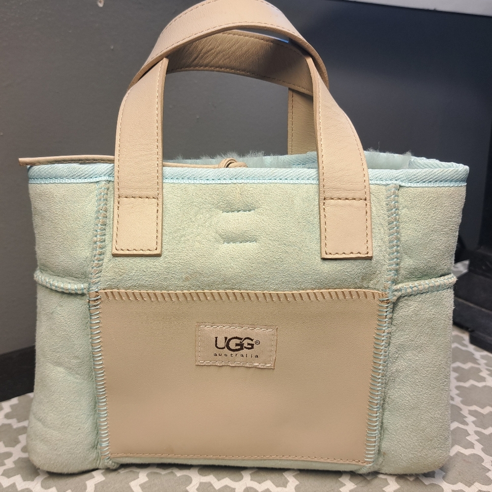 Ugg purse. Small, Super cute